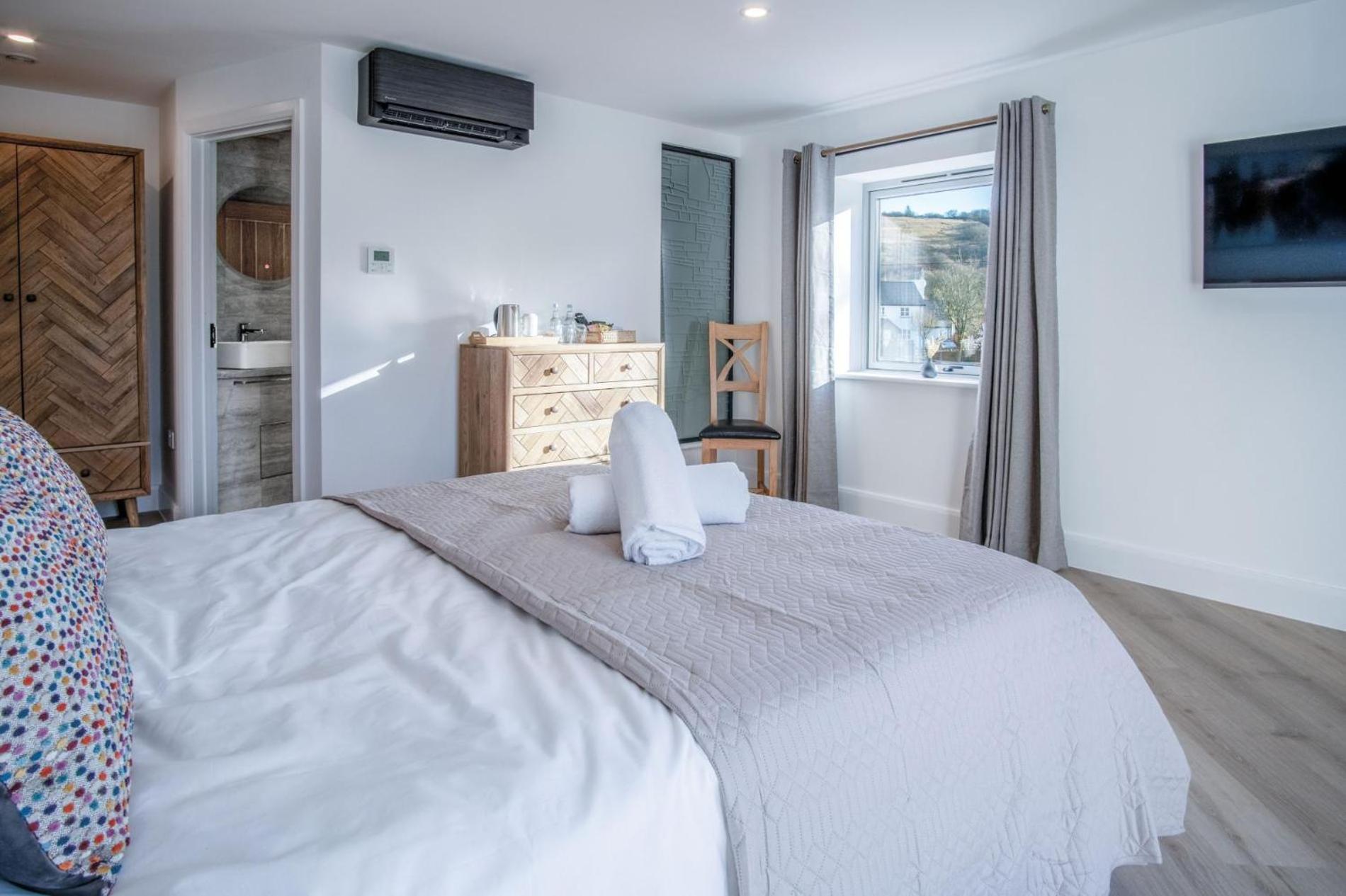 Suite 9 - Sleeping Giant Hotel - Pen Y Cae Inn Brecon Zewnętrze zdjęcie